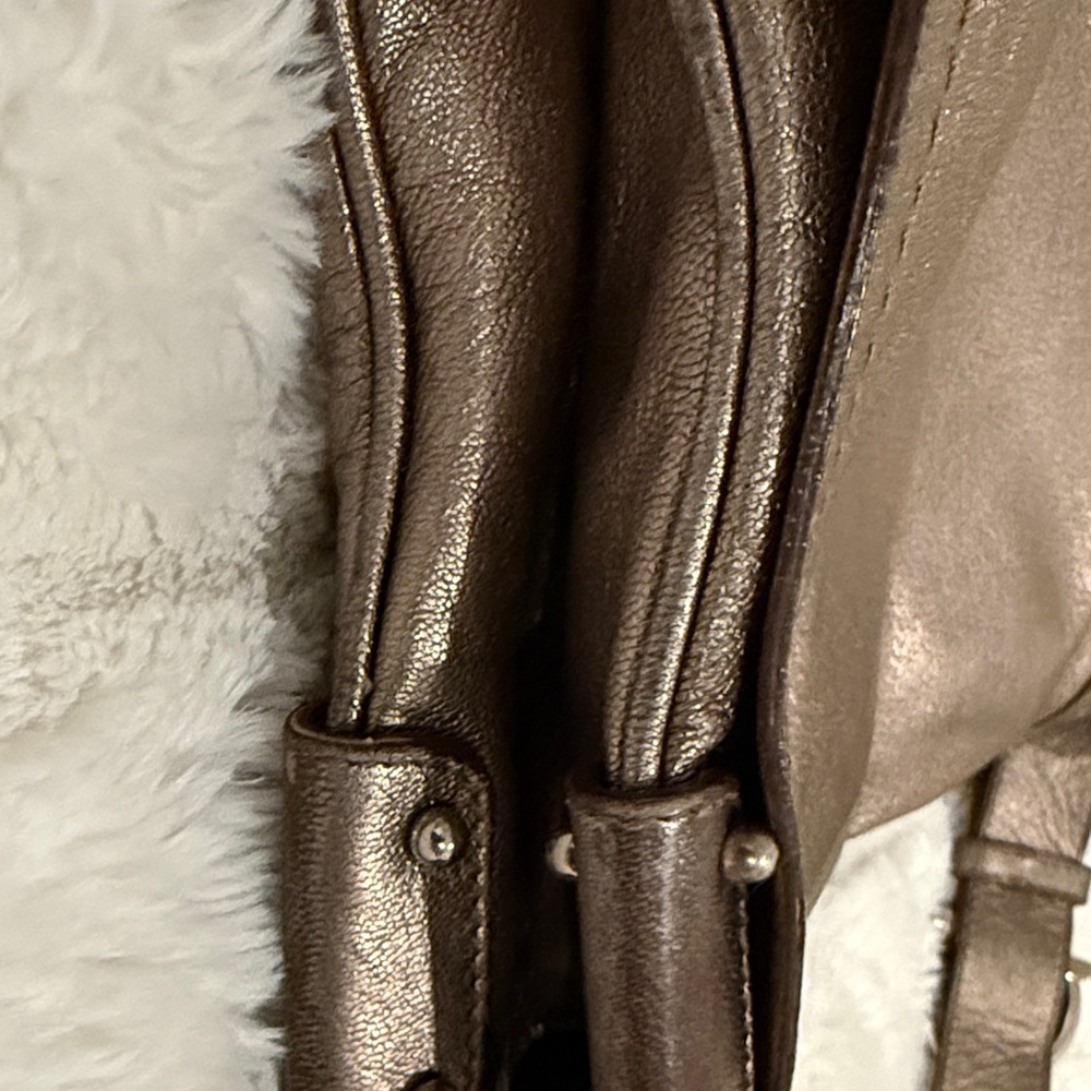Vintage Metallic Ferragamo Shoulder Bag - Picture 6 of 16